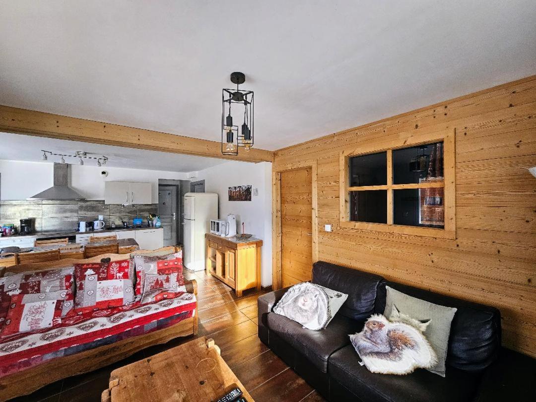 Magnifique Appartement A La Montagne Classe 4 Etoiles Chapelle-des-Bois Exterior foto